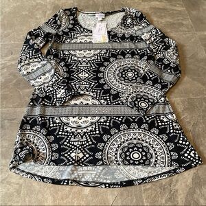 Lularoe Lynnae NWT long sleeve blouse size XXS